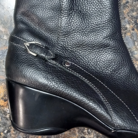 Naturalizer Leather Ankle Boots - Picture 2 of 12